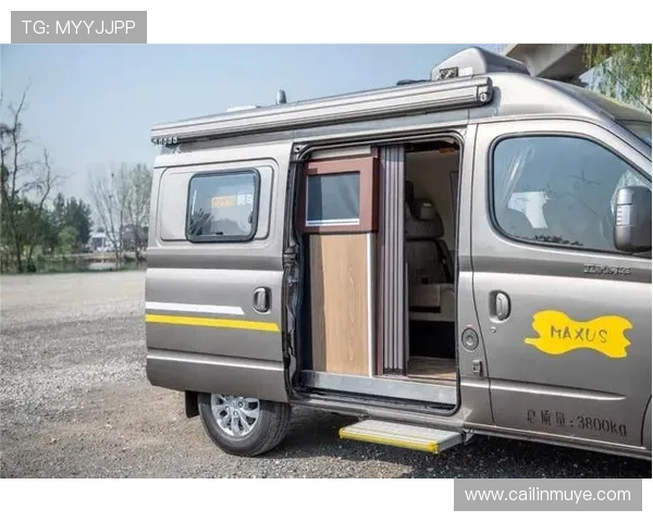 2.5T柴油涡轮+6AMT变速箱梦幻组合 顺旅蓝精灵T型房车43.8万起售